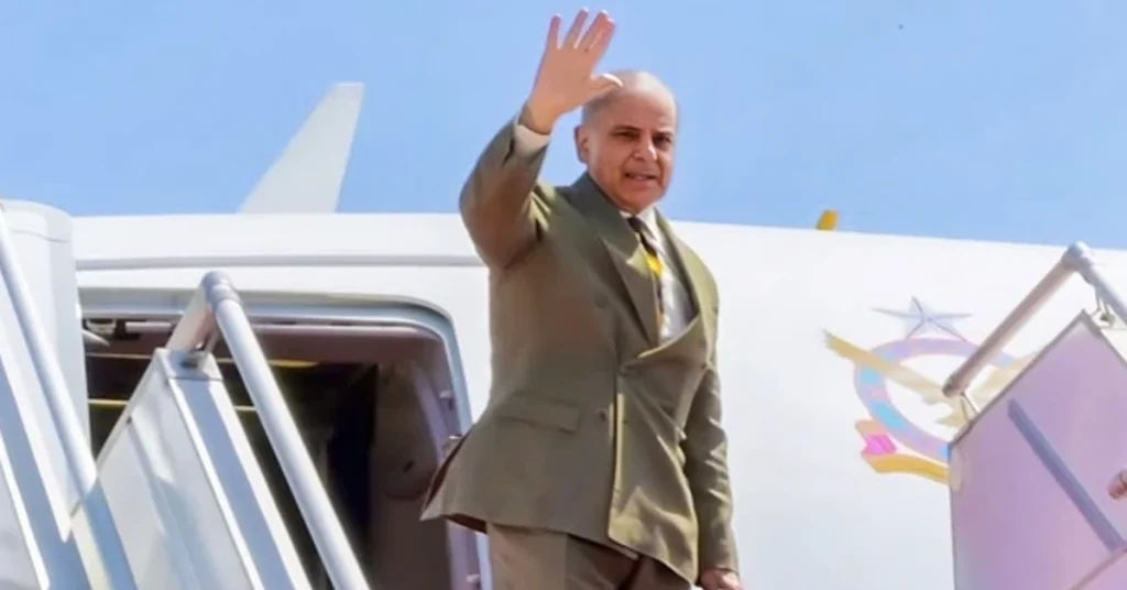 Prime Minister Shehbaz Sharif and Nawaz Sharif boarding the plane for Qatar.